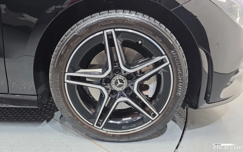 Mercedes-Benz CLA-Class CLA250 4MATIC 2022 — thumbnail 2