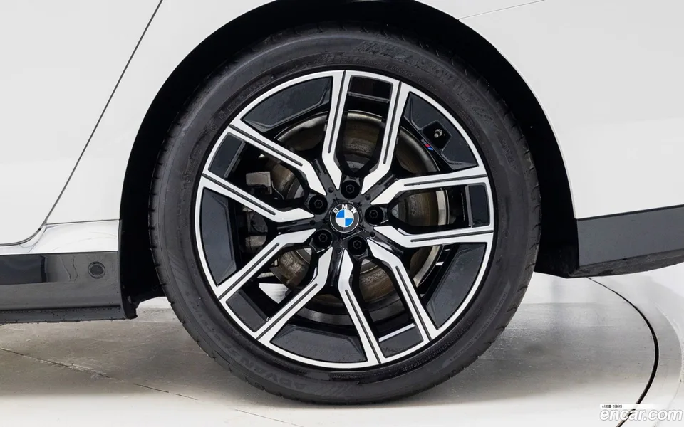 BMW i7 eDrive 50 M 2026 — thumbnail 5
