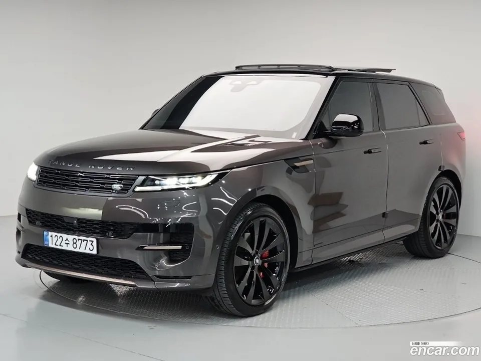 Land Rover Range Rover Sport P400 AB 2024 — photo 1, buy with delivery to Moscow