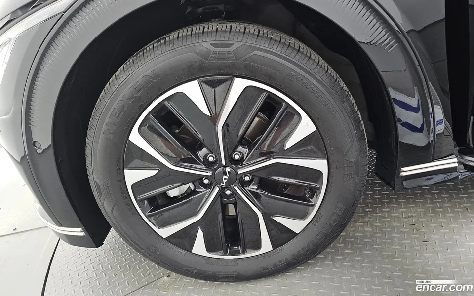 Kia EV6 2023 — thumbnail 5