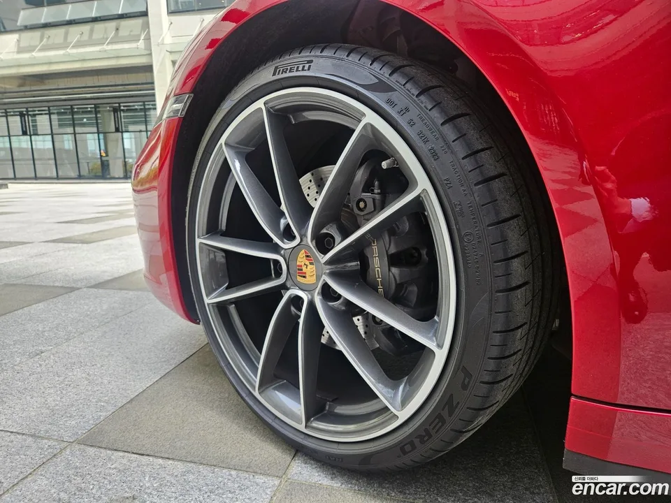 Porsche 911 (992) 4 2023 — thumbnail 5