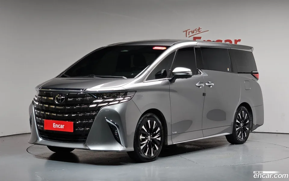 Toyota Alphard 2.5 HEV AWD 2024 — photo 1, buy with delivery to Moscow