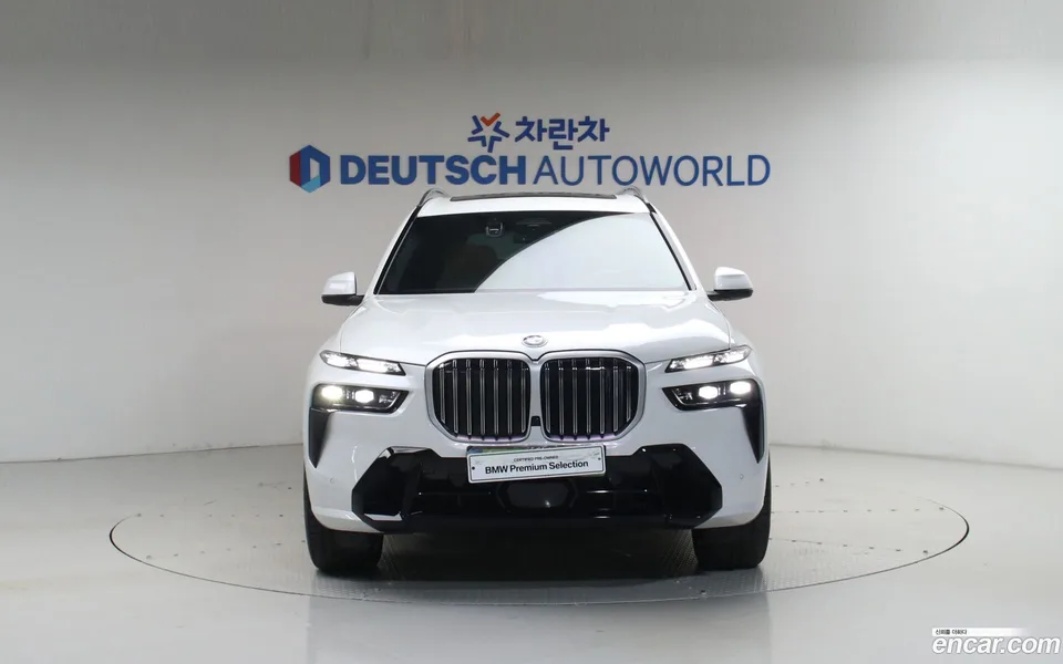 BMW X7 xDrive 40i M 6 2025 — thumbnail 3