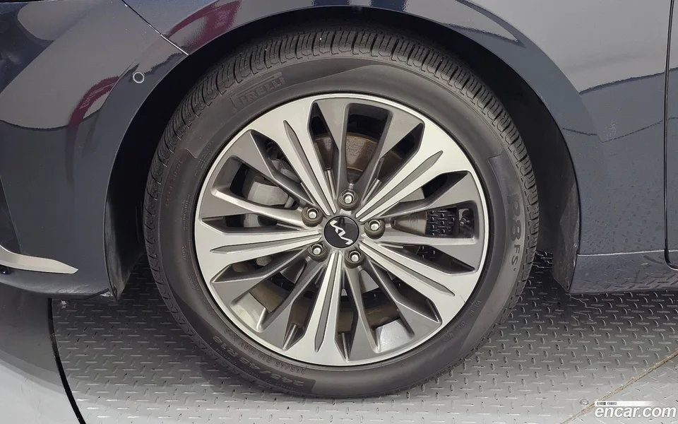 Kia K8 Hybrid 2023 — thumbnail 2