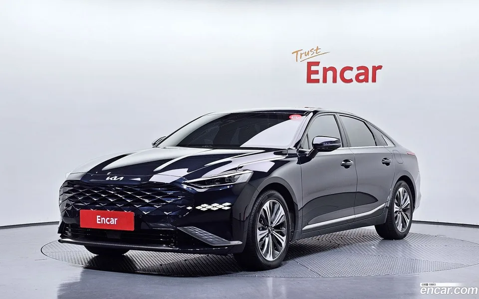 Kia K8 Hybrid 2023 — photo 1, buy with delivery to Moscow