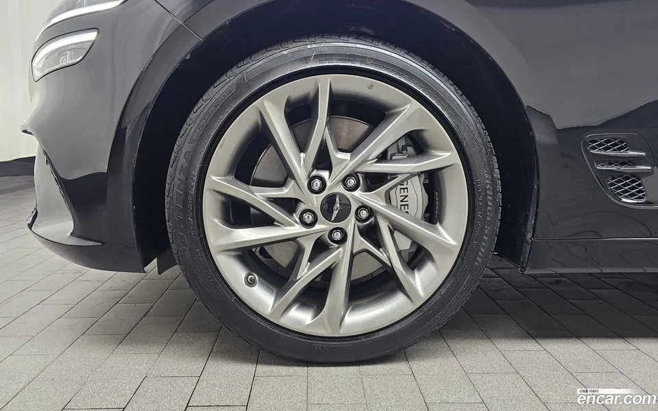 Genesis G70 2.5T 2WD 2024 — thumbnail 5