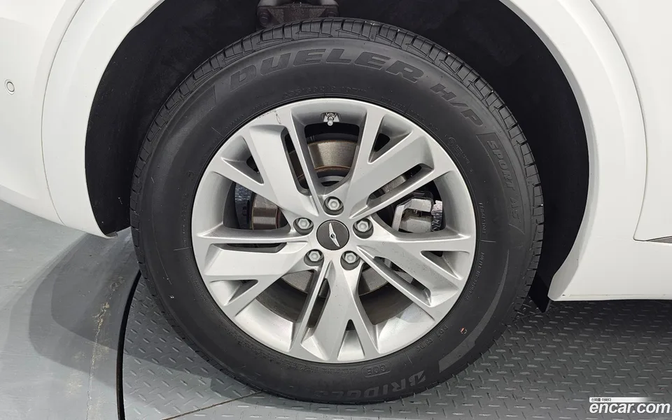 Genesis GV70 2.5T 2WD 2022 — thumbnail 5