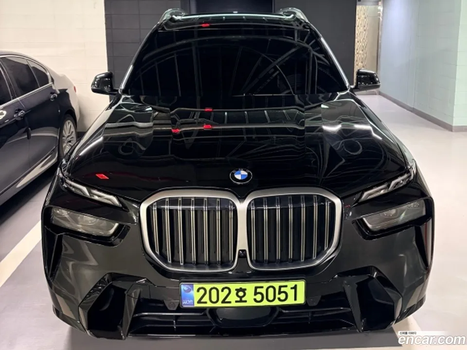 BMW X7 xDrive 40d M 6 2024 — photo 1, buy with delivery to Moscow