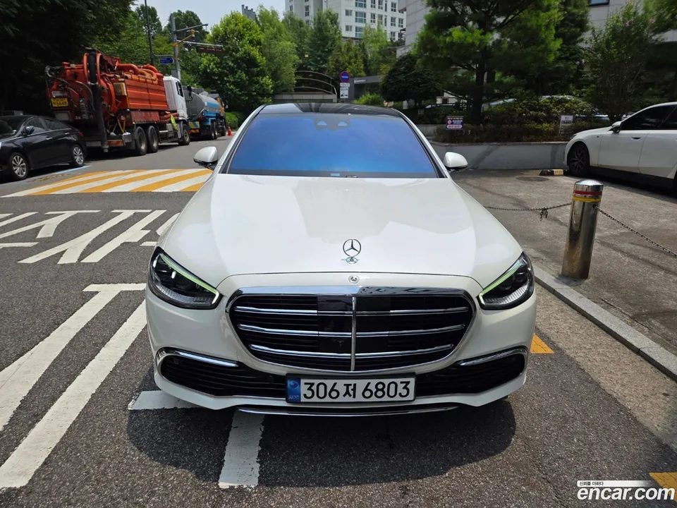 Mercedes-Benz S-Class S580L 4MATIC 2023 — photo 1, buy with delivery to Moscow