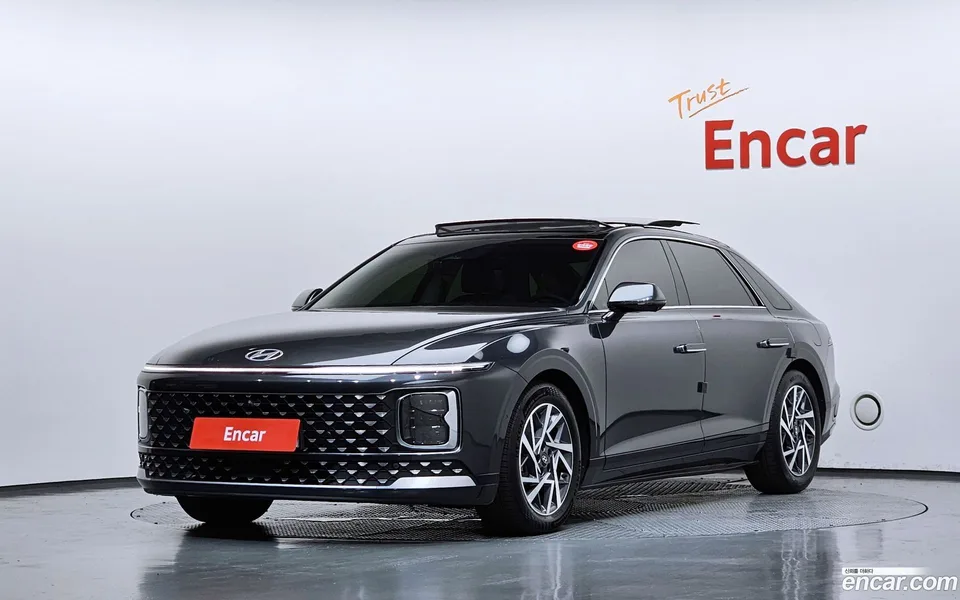 Hyundai Grandeur Hybrid 2023 — photo 1, buy with delivery to Moscow