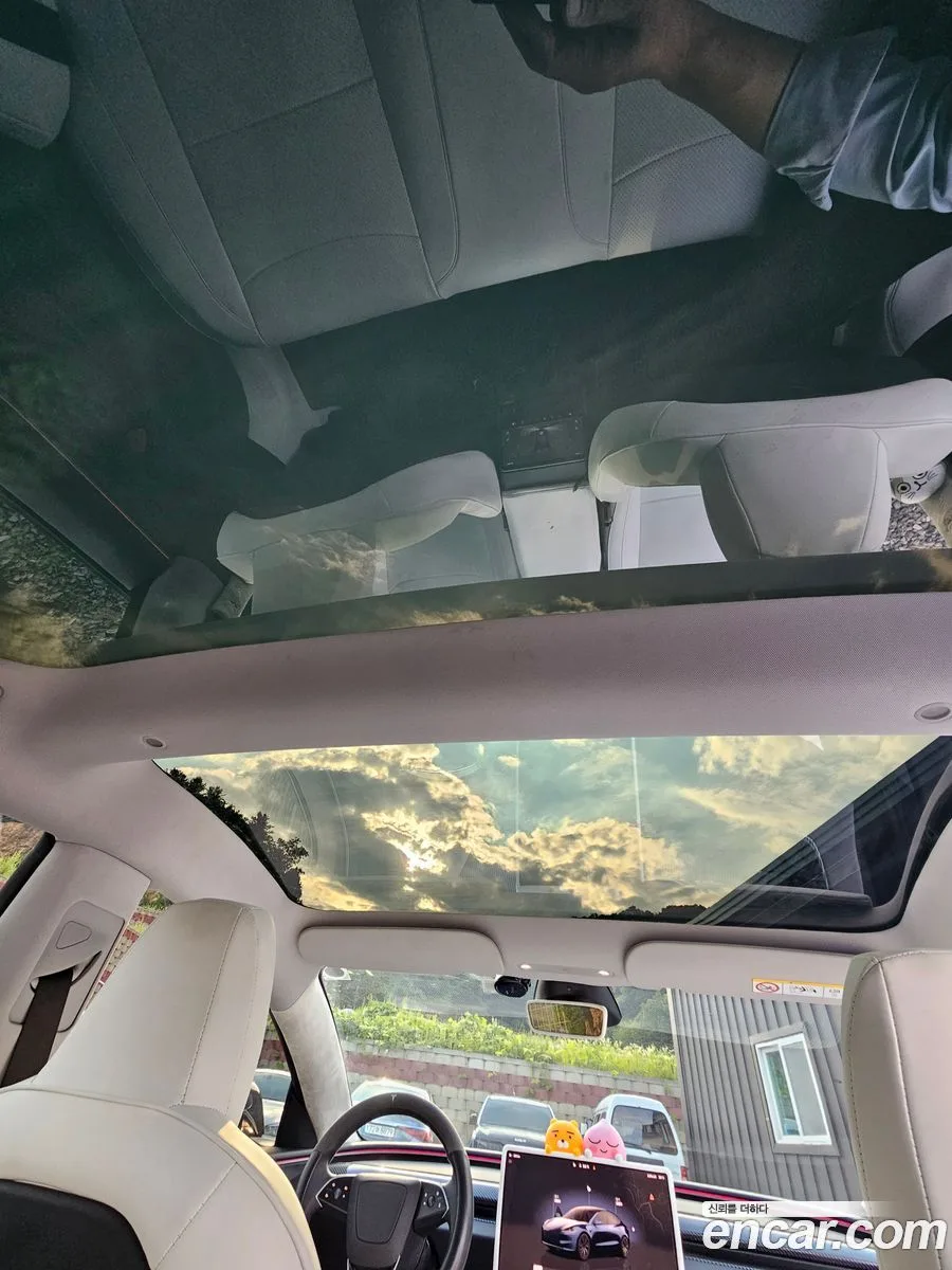 Tesla Model 3 AWD 2025 — thumbnail 4