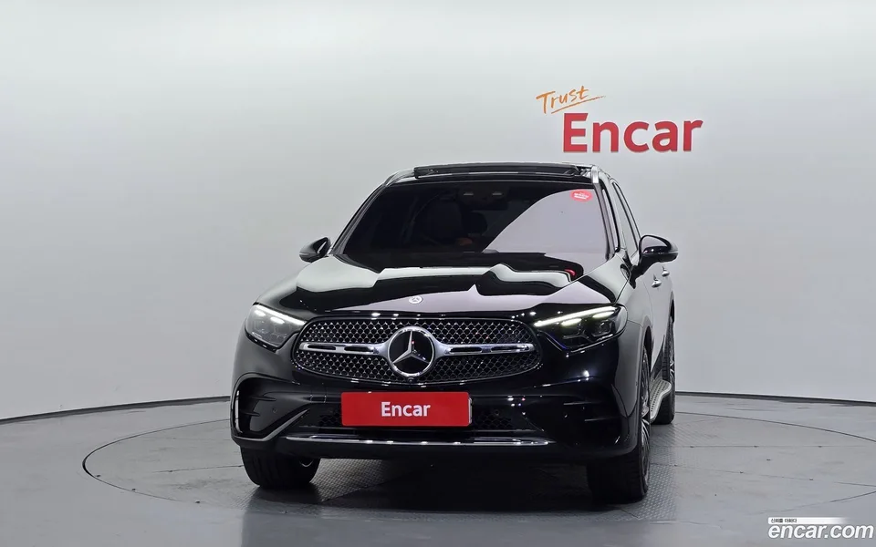 Mercedes-Benz GLC-Class GLC300 4MATIC AMG Line 2025 — thumbnail 3