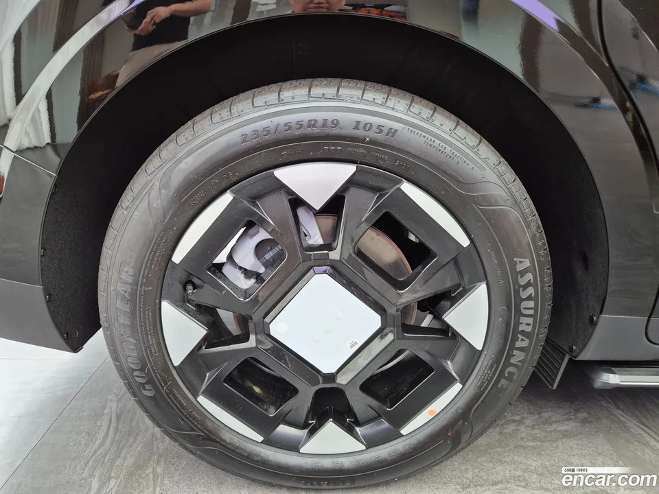Kia Carnival HEV 9 2025 — thumbnail 2