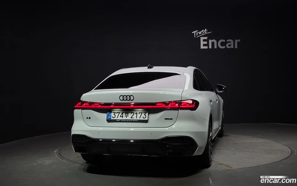 Audi A5 45 TFSI S Line 2025 — thumbnail 4