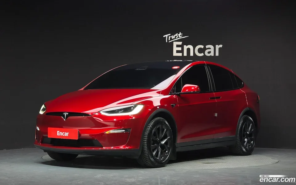 Tesla Model X AWD 2023 — photo 1, buy with delivery to Moscow