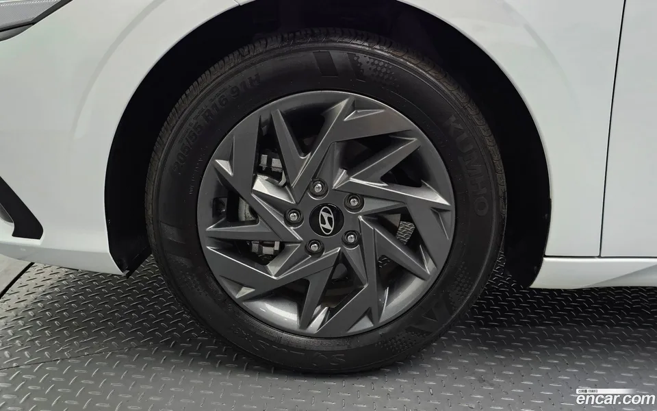 Hyundai Avante CN7 1.6 2023 — thumbnail 5