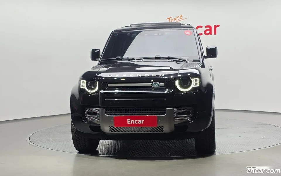 Land Rover Defender 110 D250 X- SE 2025 — thumbnail 3