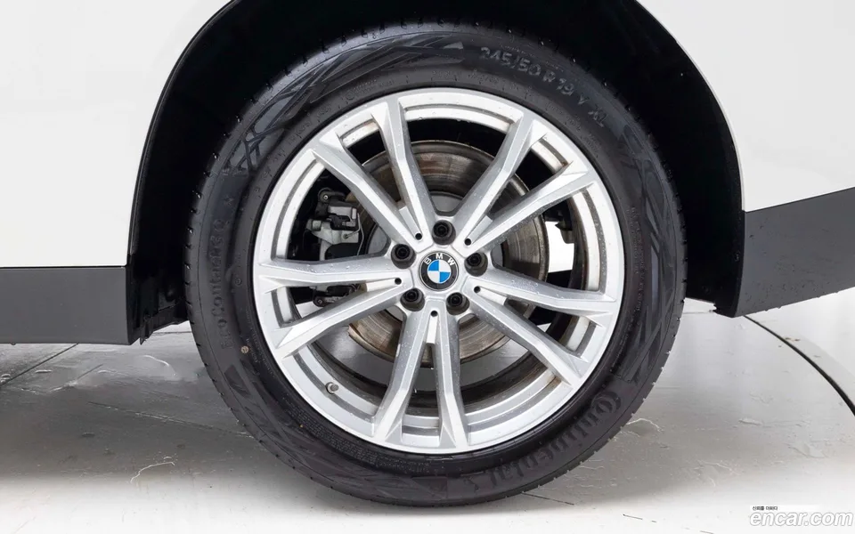 BMW X3 xDrive 20 2025 — thumbnail 5