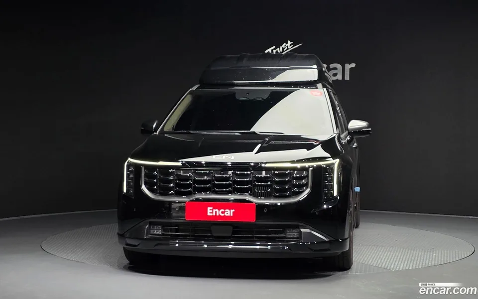 Kia Carnival HEV 9 () 2025 — thumbnail 3