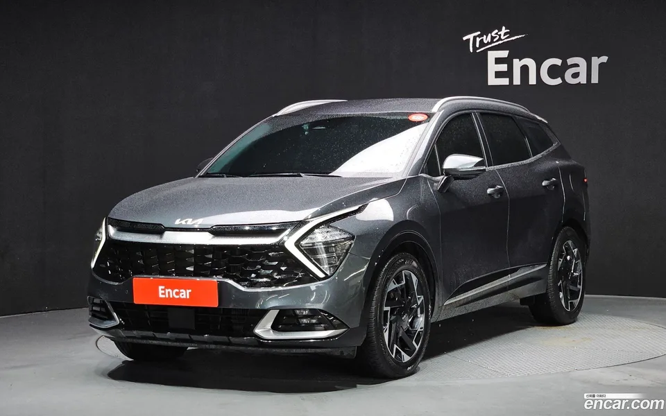 Kia Sportage 2.0 2WD 2022 — photo 1, buy with delivery to Moscow