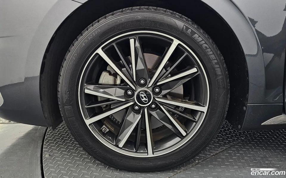 Hyundai Grandeur IG 3.3 2022 — thumbnail 2