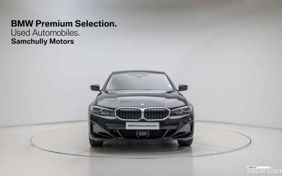 BMW 3 Series 320i 2025 — thumbnail 2