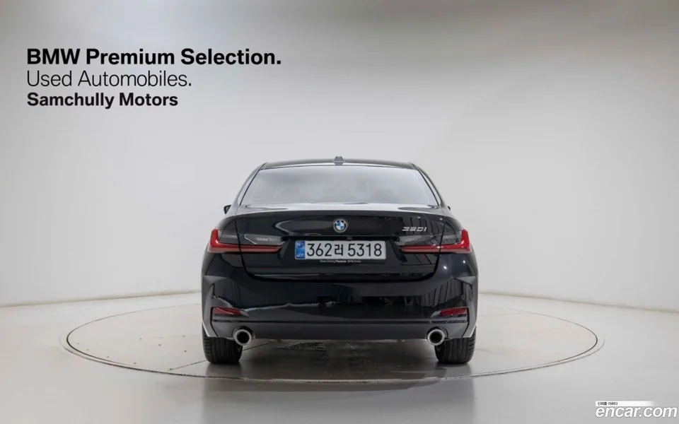 BMW 3 Series 320i 2025 — thumbnail 3