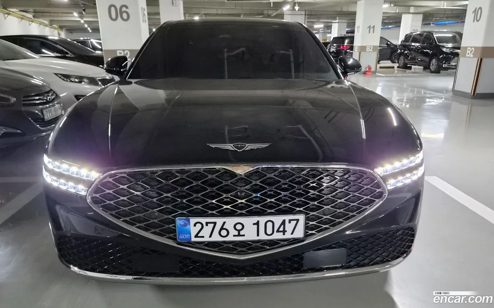 Genesis G90 3.5 AWD 2026 — photo 1, buy with delivery to Moscow