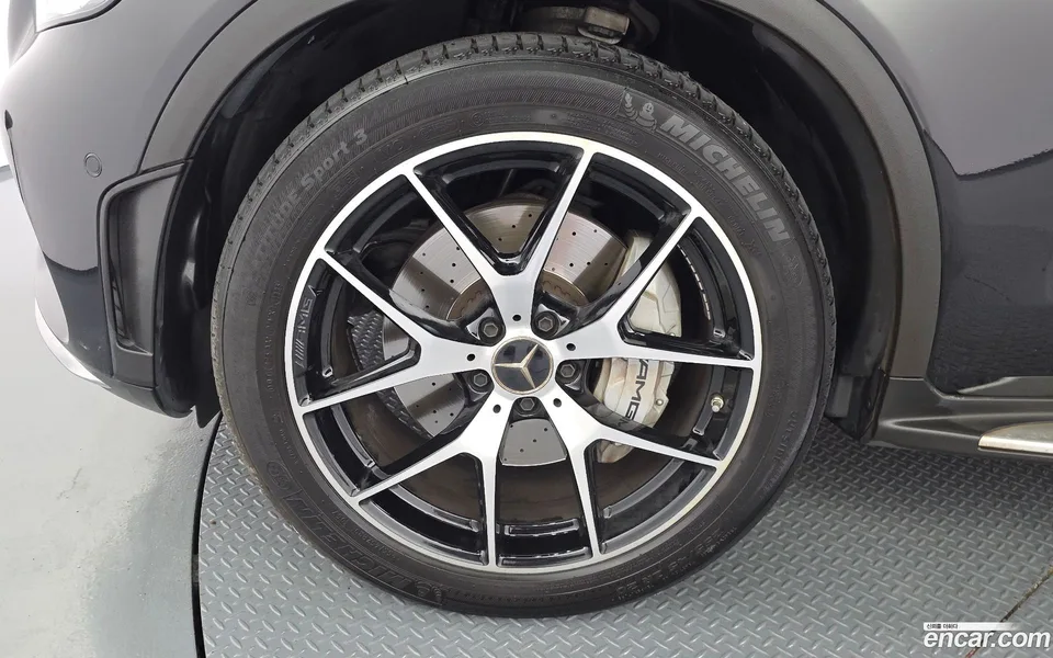 Mercedes-Benz GLC-Class AMG GLC43 4MATIC 2022 — thumbnail 2