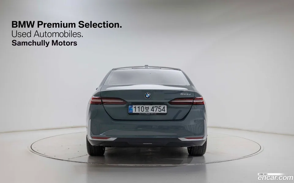 BMW 5 Series 523d 2025 — thumbnail 3