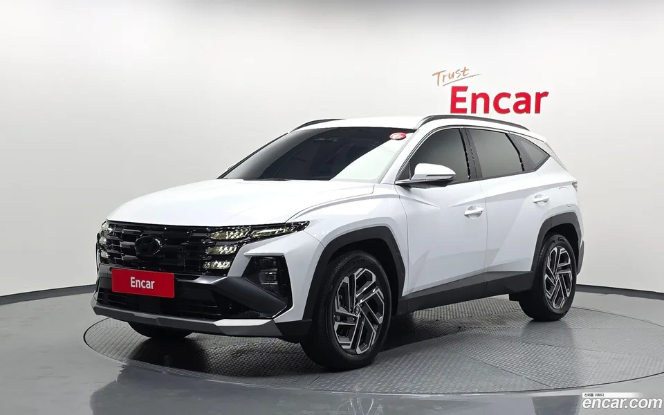 Hyundai Tucson Hybrid NX4 HEV 1.6 2WD 2025 — photo 1, buy with delivery to Moscow