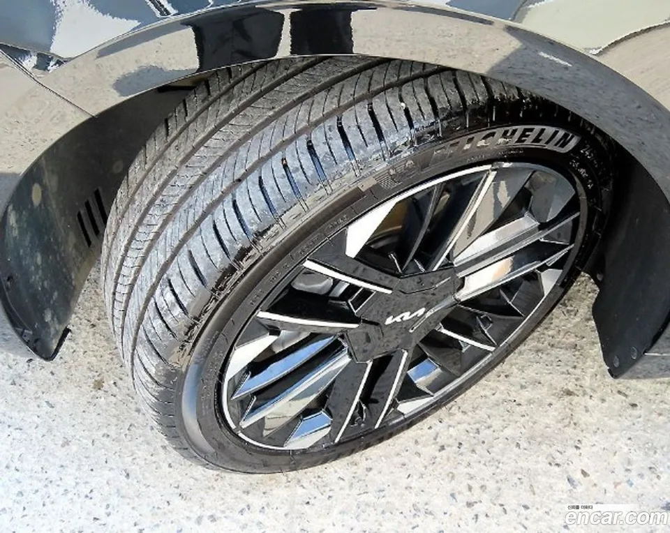 Kia K8 Hybrid 2025 — thumbnail 2