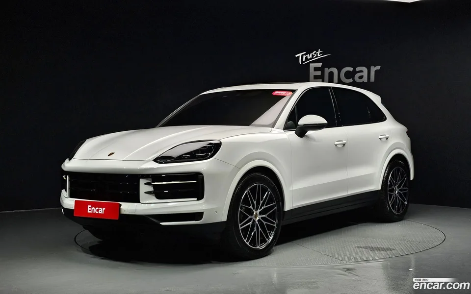 Porsche Cayenne 3.0 2024 — photo 1, buy with delivery to Moscow