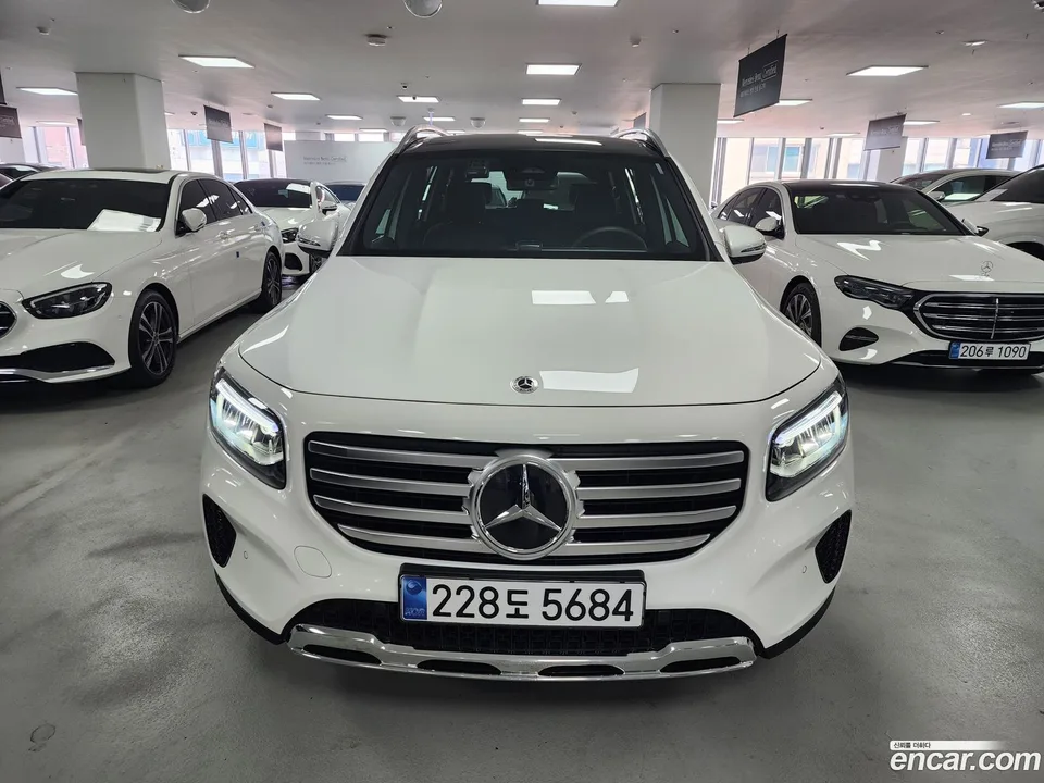 Mercedes-Benz GLB-Class GLB200 d 2025 — photo 1, buy with delivery to Moscow