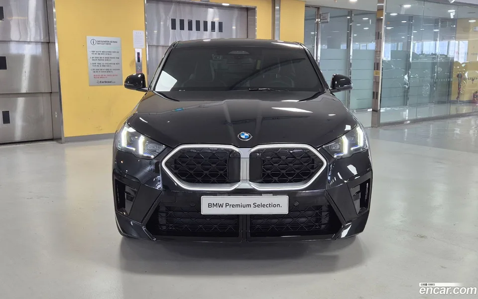 BMW X2 xDrive 20i M 2025 — thumbnail 3