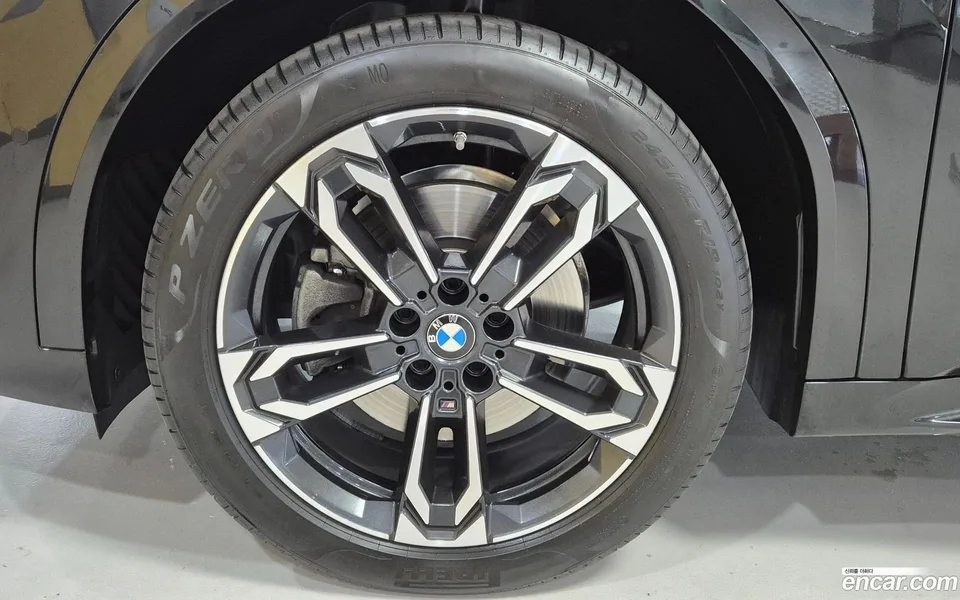 BMW X2 xDrive 20i M 2025 — thumbnail 5