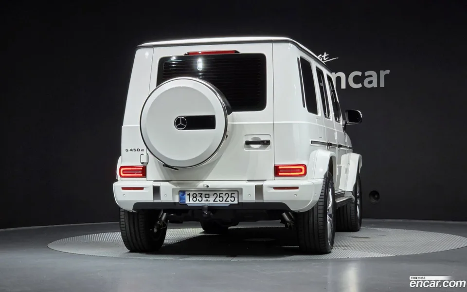 Mercedes-Benz G-Class G450d 2025 — thumbnail 4