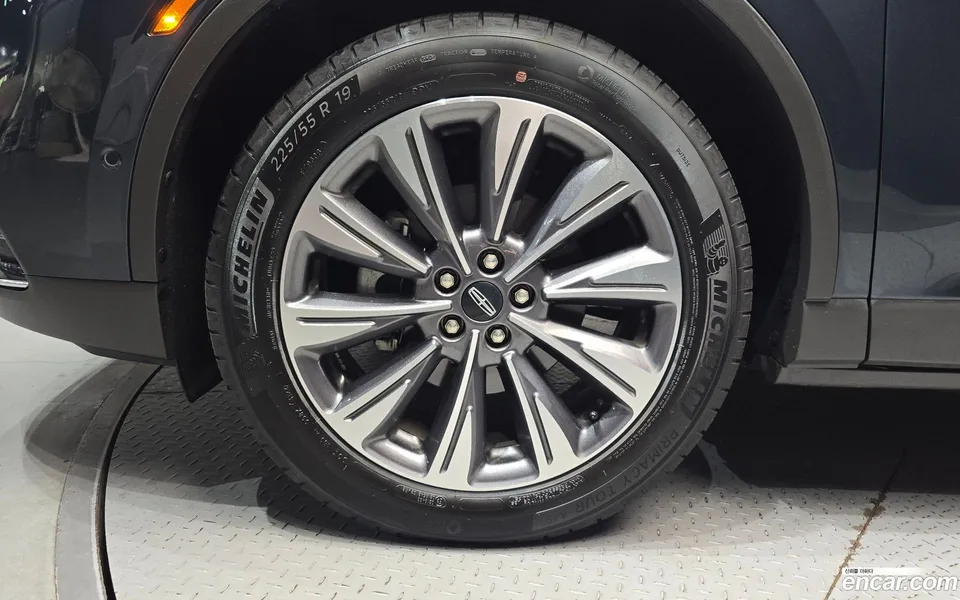 Lincoln Corsair 2.0 AWD 2022 — thumbnail 2