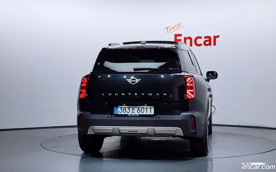 MINI Cooper S Countryman ALL4 2024 — thumbnail 4