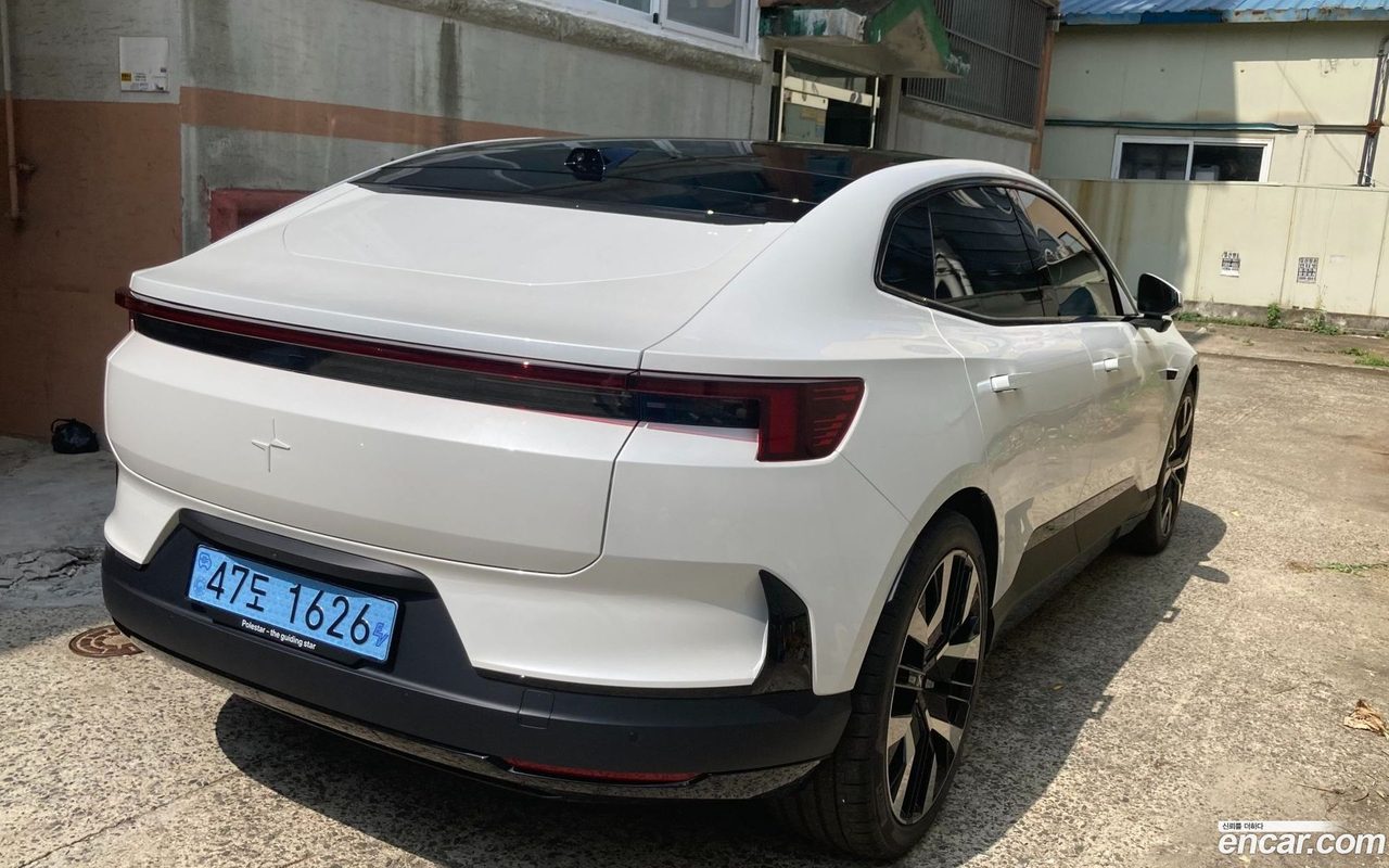 Polestar Polestar 4 2026 — 2