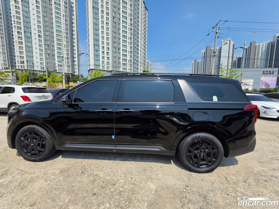Kia Carnival HEV 9 2025 — thumbnail 3