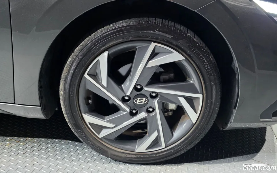 Hyundai Avante CN7 1.6 2023 — миниатюра 2