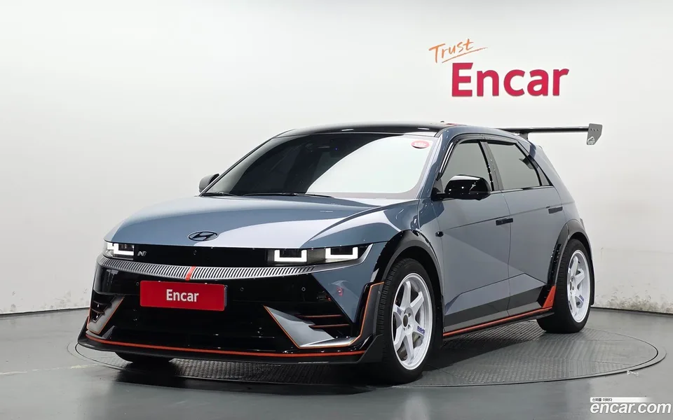 Hyundai Ioniq 5 2023 — photo 1, buy with delivery to Moscow