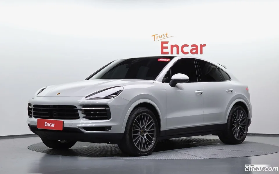 Porsche Cayenne 3.0 2022 — photo 1, buy with delivery to Moscow
