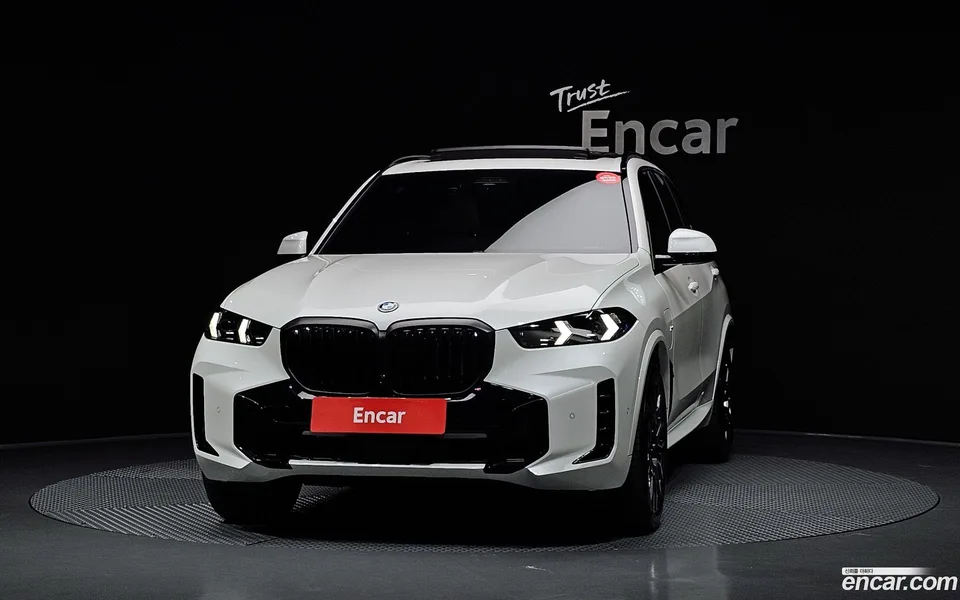BMW X5 xDrive 50e M 2025 — thumbnail 3