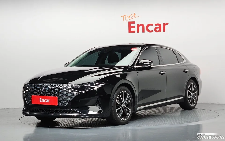 Hyundai Grandeur IG 2.5 2022 — photo 1, buy with delivery to Moscow
