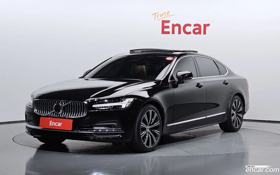 Volvo S90 B5 2025 — photo 1, buy with delivery to Moscow