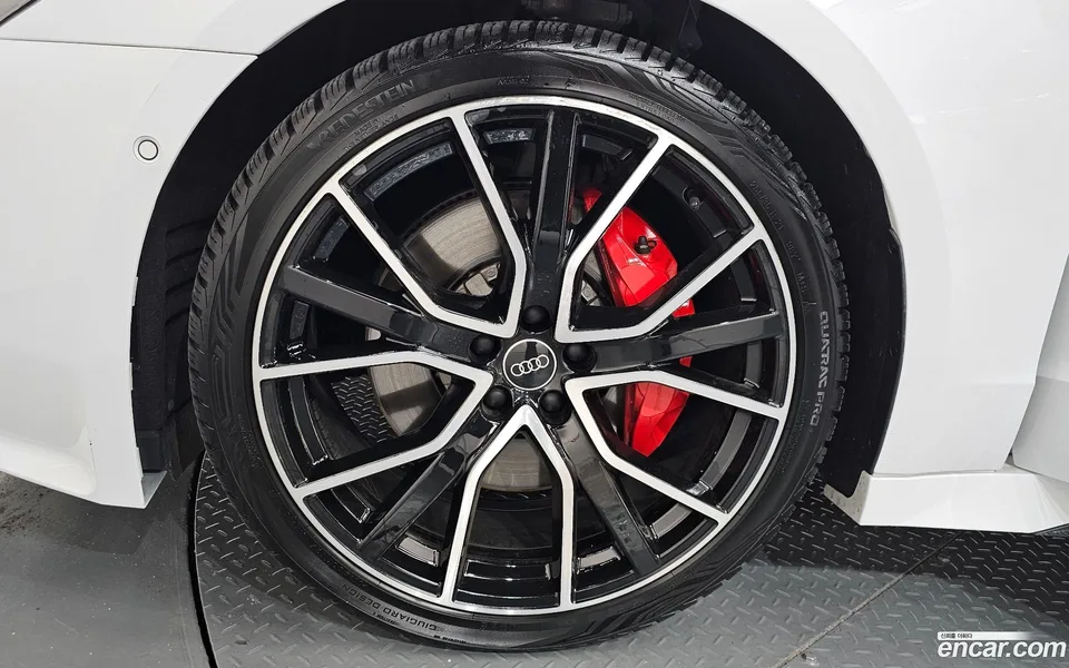 Audi A7 (4K) 55 TFSI 2023 — thumbnail 2