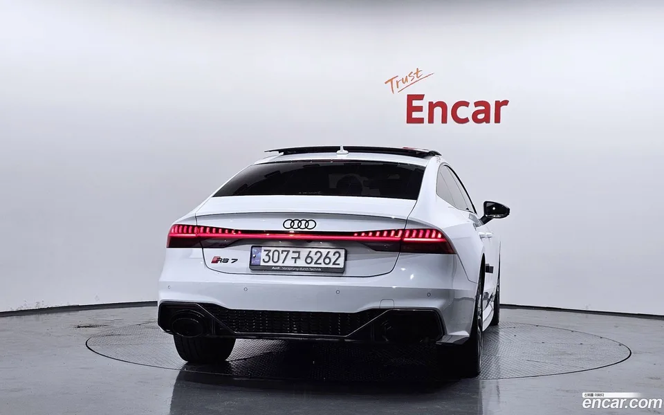 Audi A7 (4K) 55 TFSI 2023 — thumbnail 4