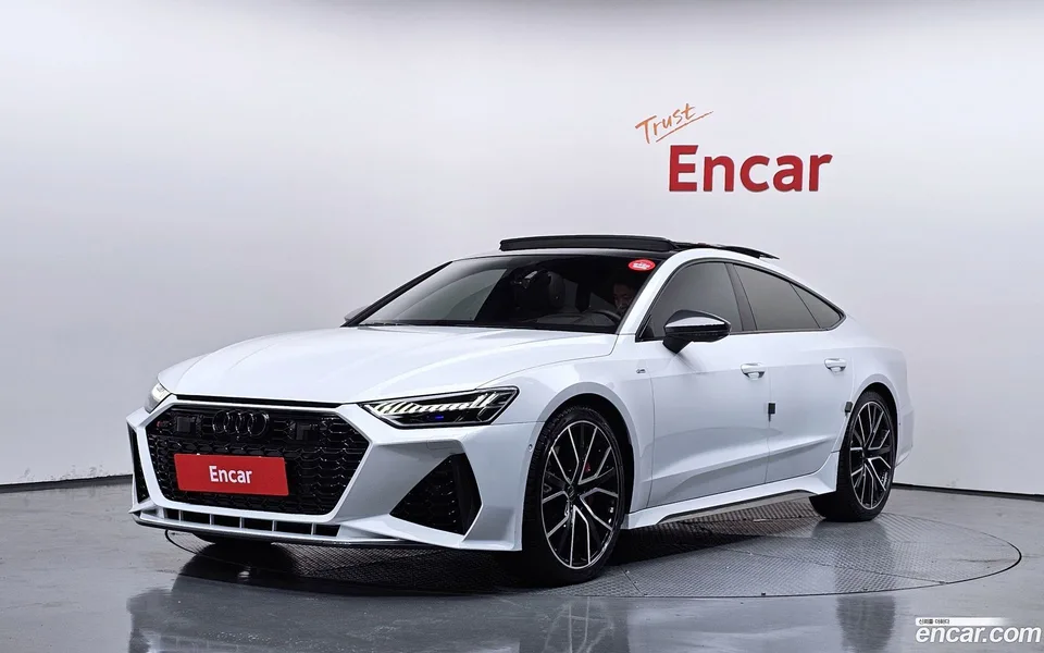 Audi A7 (4K) 55 TFSI 2023 — photo 1, buy with delivery to Moscow